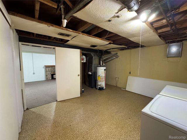 2235 Chesley Drive, Sterling Heights, MI 48310