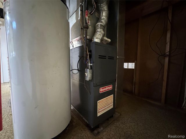 2235 Chesley Drive, Sterling Heights, MI 48310