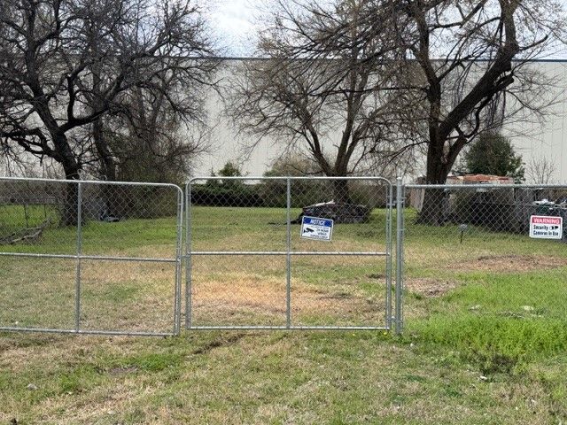 2736 Cedardale Road, Lancaster, TX 75134