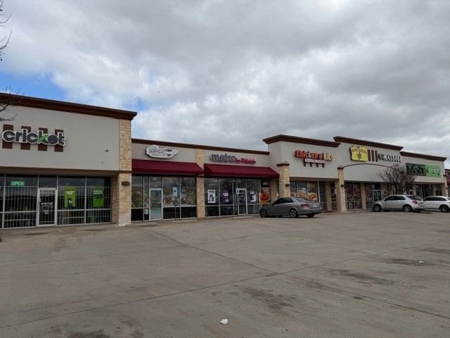 2736 Cedardale Road, Lancaster, TX 75134