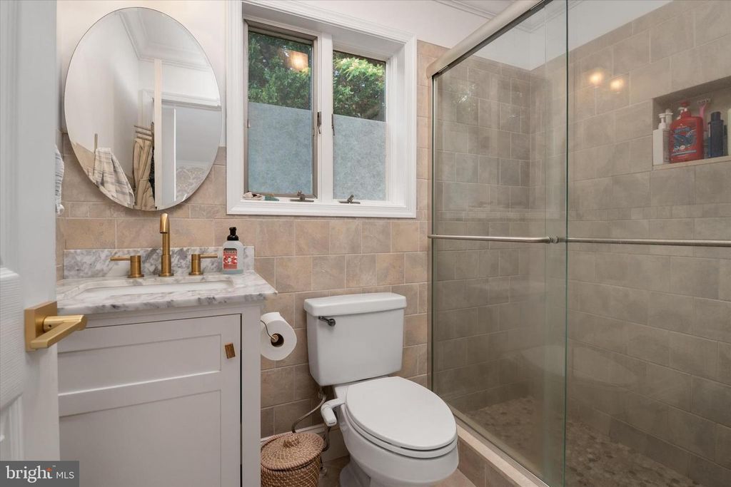 Image 23 of property listing at 420 FIVE FARMS DR, Stevensville, MD 21666