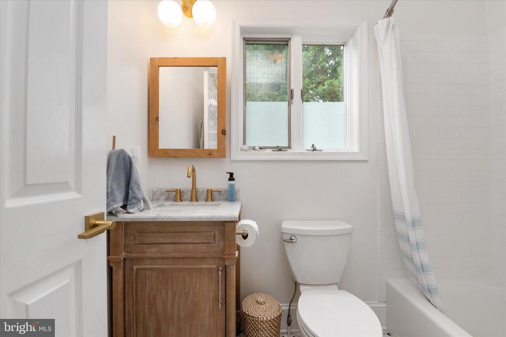 Image 29 of property listing at 420 FIVE FARMS DR, Stevensville, MD 21666