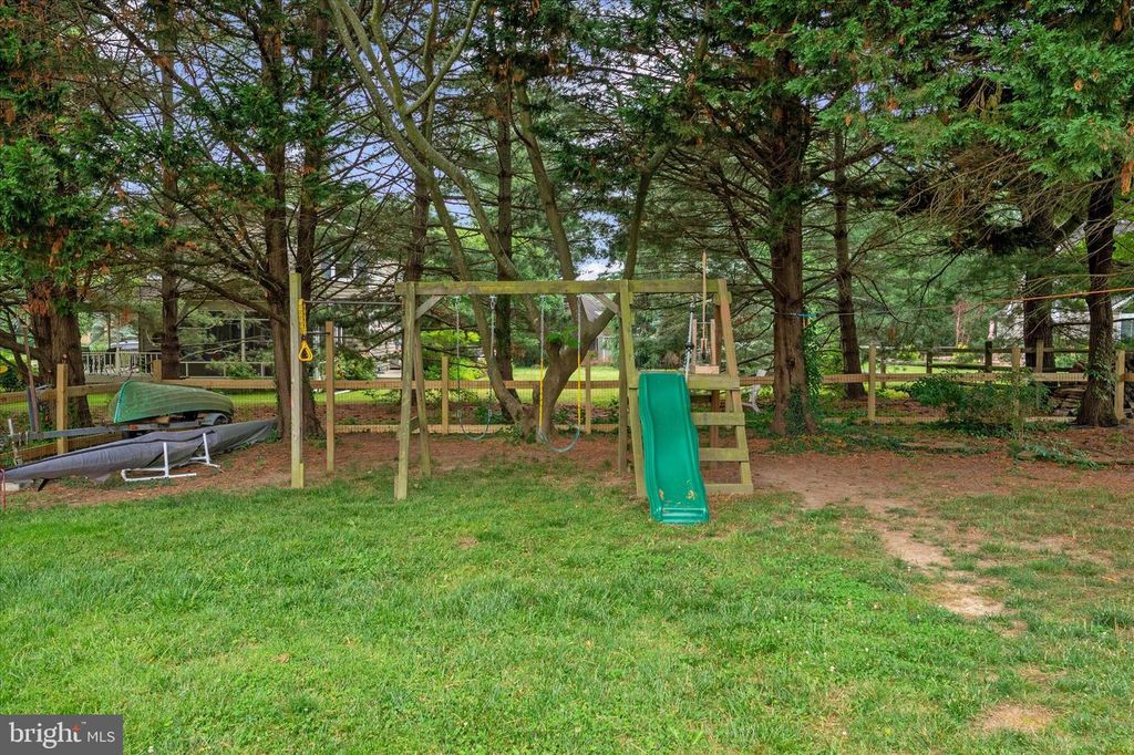 Image 36 of property listing at 420 FIVE FARMS DR, Stevensville, MD 21666