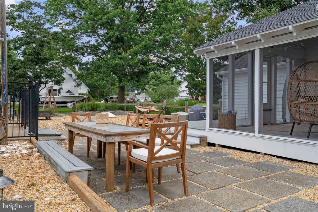 Image 38 of property listing at 420 FIVE FARMS DR, Stevensville, MD 21666