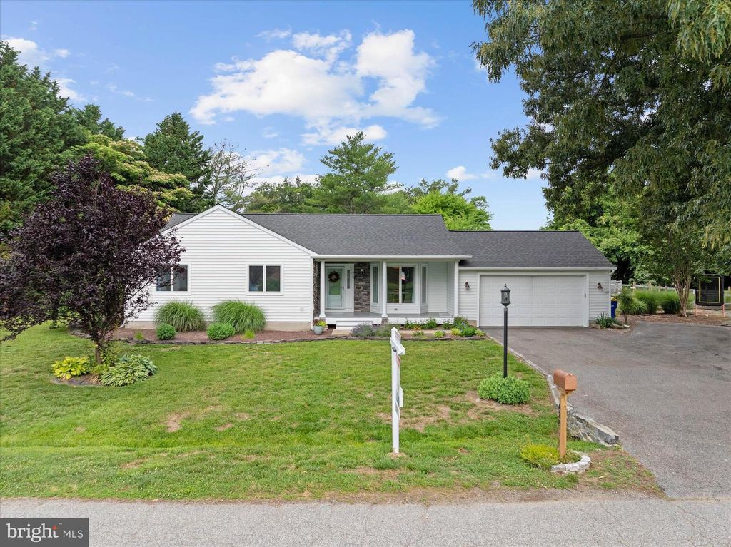 Image 40 of property listing at 420 FIVE FARMS DR, Stevensville, MD 21666