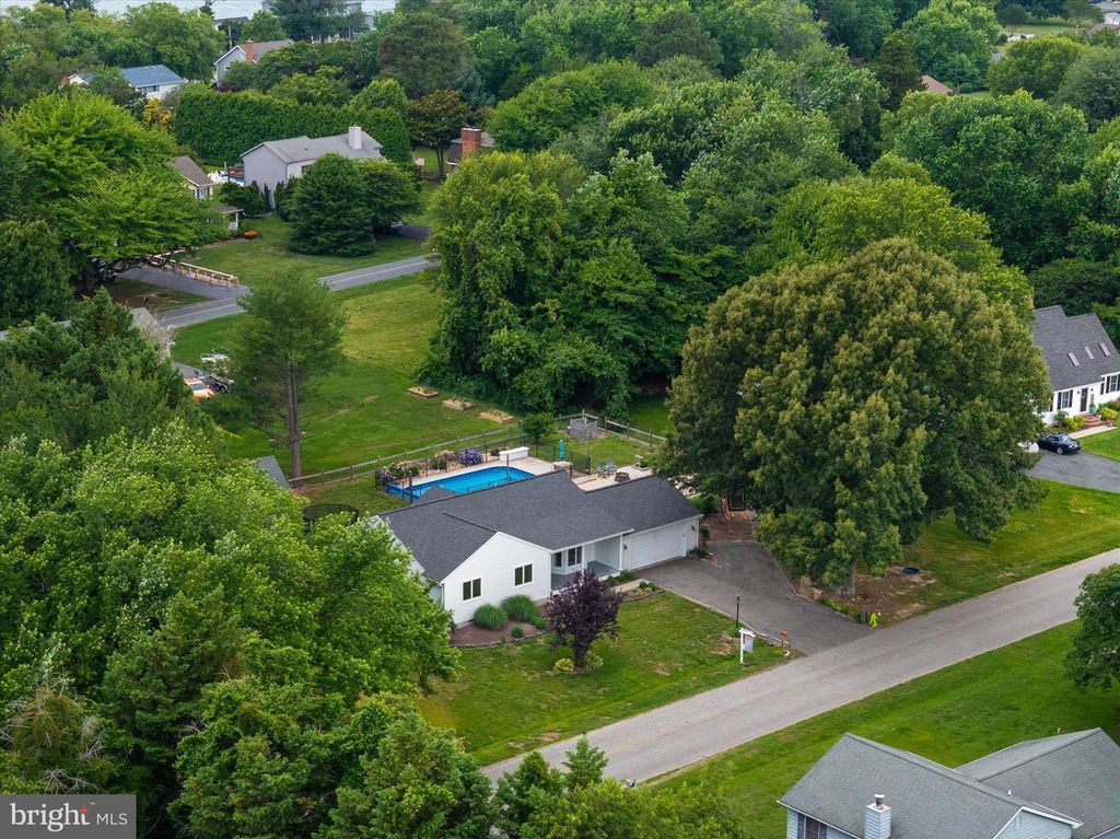 Image 47 of property listing at 420 FIVE FARMS DR, Stevensville, MD 21666