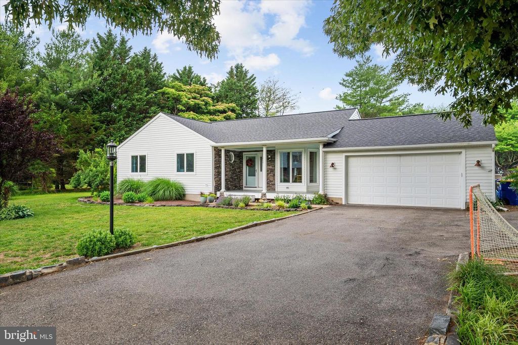 Image 6 of property listing at 420 FIVE FARMS DR, Stevensville, MD 21666
