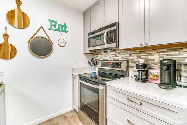 809 Bremen Ave, Pensacola, FL 32507