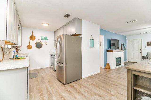 809 Bremen Ave, Pensacola, FL 32507