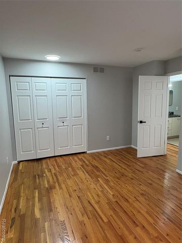 22108 Dante Street, Oak Park, MI 48237