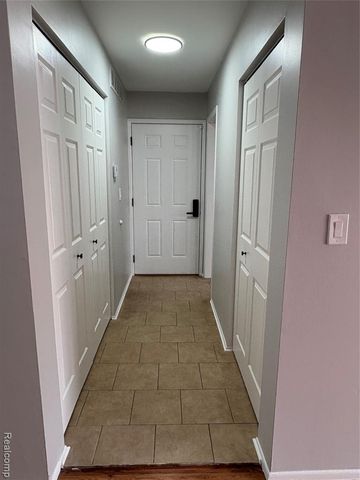 22108 Dante Street, Oak Park, MI 48237