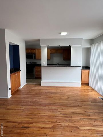 22108 Dante Street, Oak Park, MI 48237