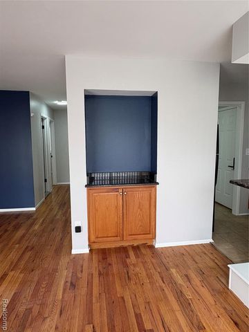 22108 Dante Street, Oak Park, MI 48237