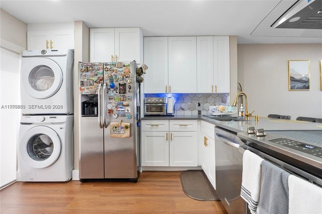 796 Banks Rd, Coconut Creek, FL 33063