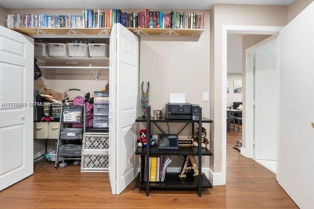 796 Banks Rd, Coconut Creek, FL 33063