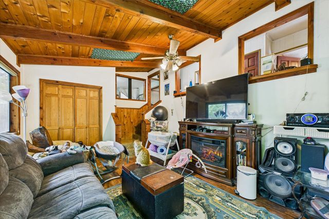 90 Oak Street, Miranda, CA 95553