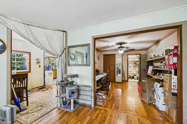 90 Oak Street, Miranda, CA 95553