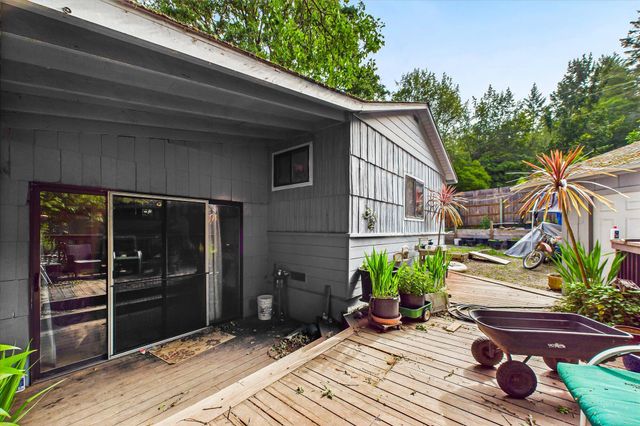 90 Oak Street, Miranda, CA 95553