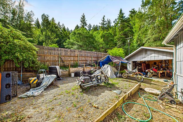 90 Oak Street, Miranda, CA 95553