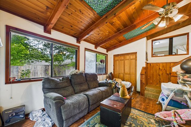 90 Oak Street, Miranda, CA 95553