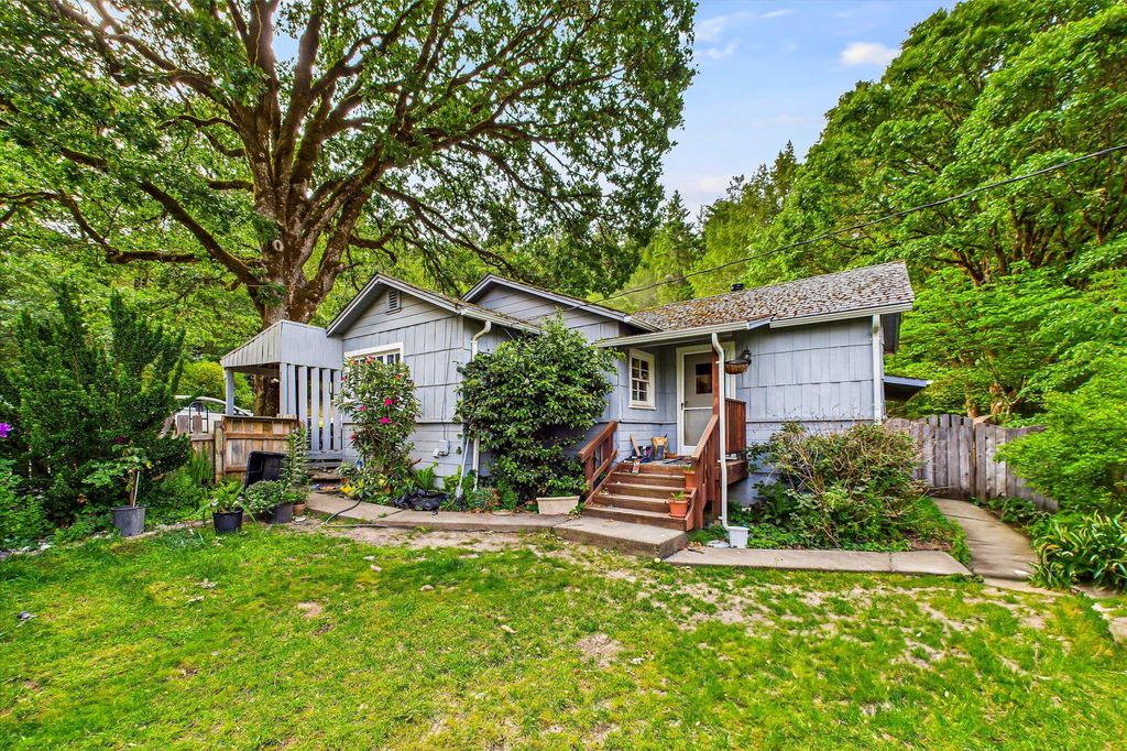 90 Oak Street, Miranda, CA 95553