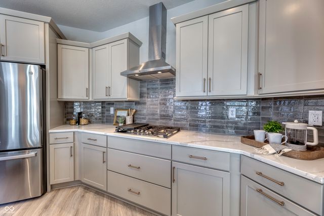 16742 Sunland Farm Drive, Fishers, IN 46040