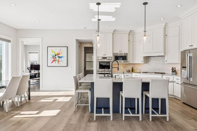 16865 46th Avenue N, Plymouth, MN 55446