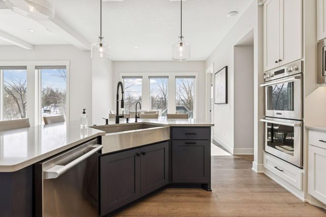 16865 46th Avenue N, Plymouth, MN 55446