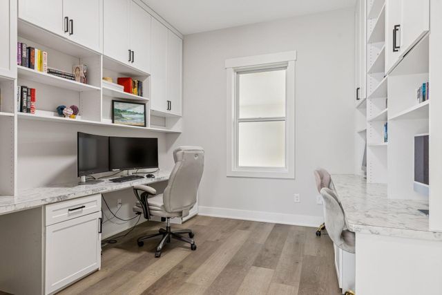 16865 46th Avenue N, Plymouth, MN 55446