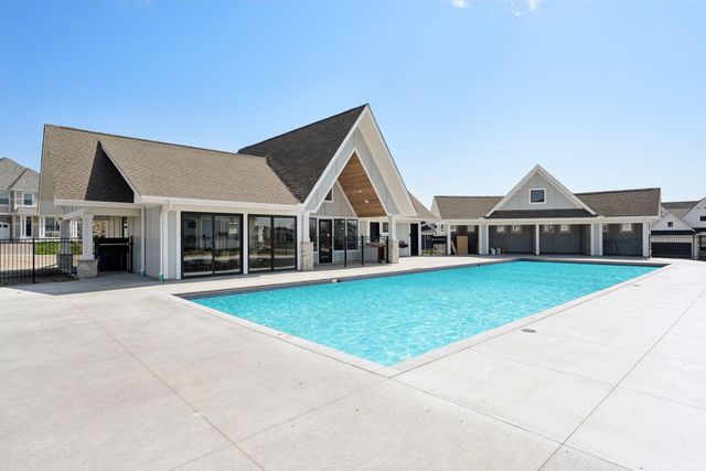 16865 46th Avenue N, Plymouth, MN 55446