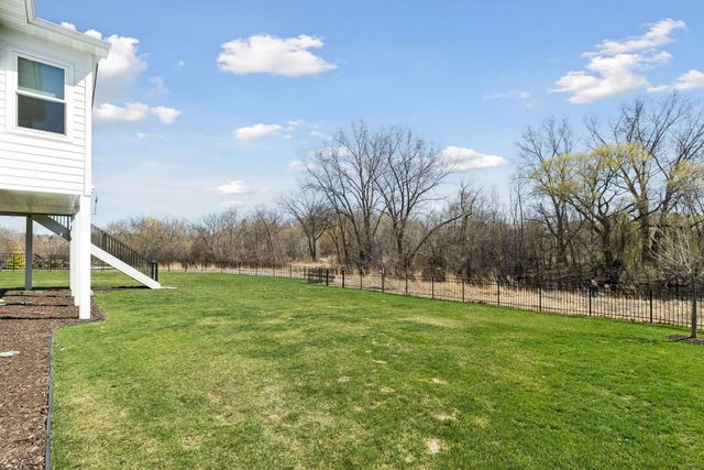 16865 46th Avenue N, Plymouth, MN 55446