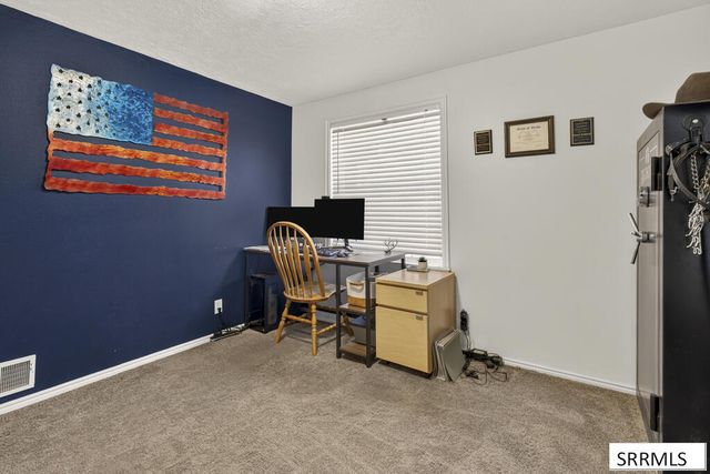 121 Mountain Drive, Pocatello, ID 83204