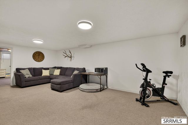 121 Mountain Drive, Pocatello, ID 83204