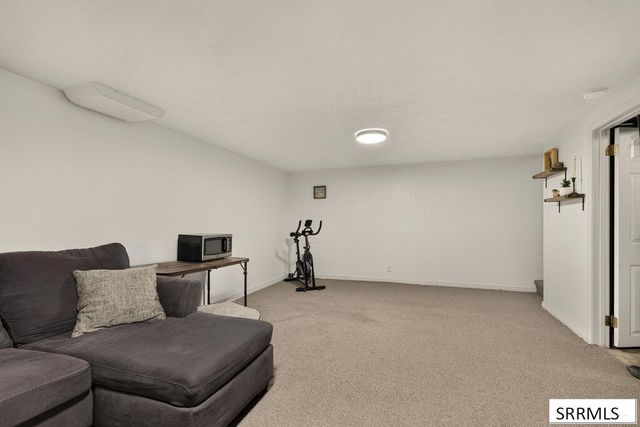 121 Mountain Drive, Pocatello, ID 83204