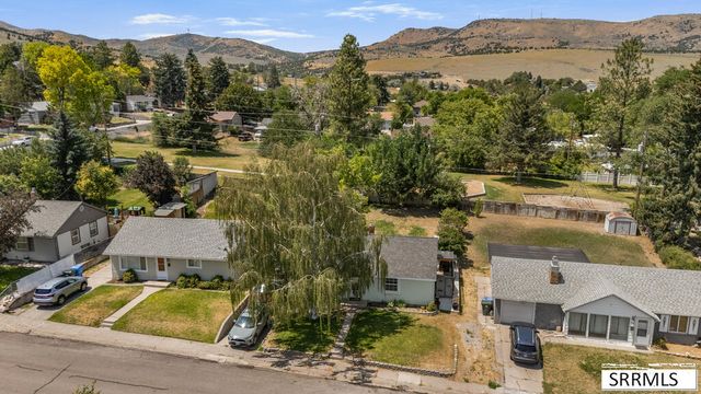 121 Mountain Drive, Pocatello, ID 83204