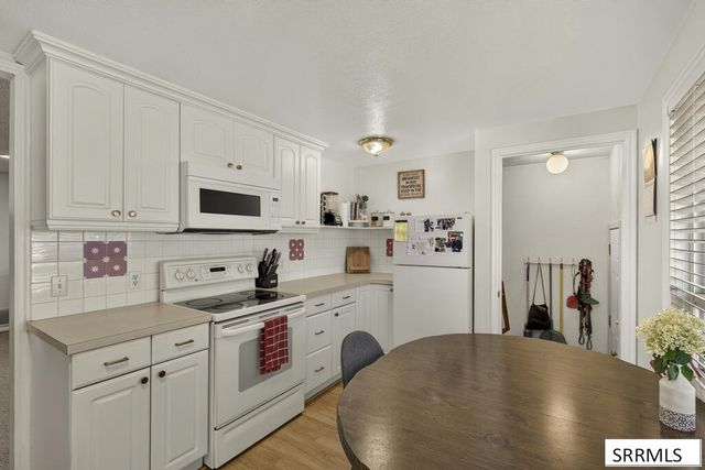 121 Mountain Drive, Pocatello, ID 83204