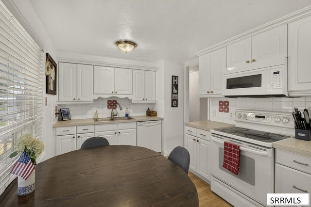 121 Mountain Drive, Pocatello, ID 83204