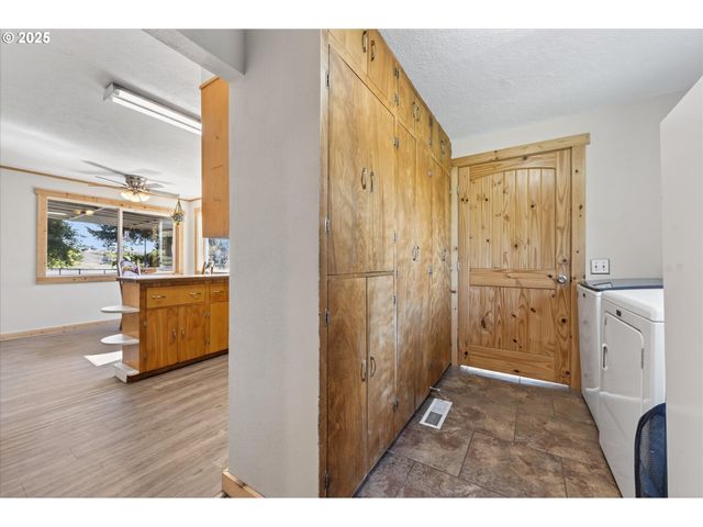 109 HIGHWAY 82, Lostine, OR 97857