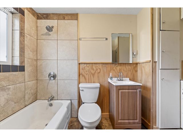 109 HIGHWAY 82, Lostine, OR 97857