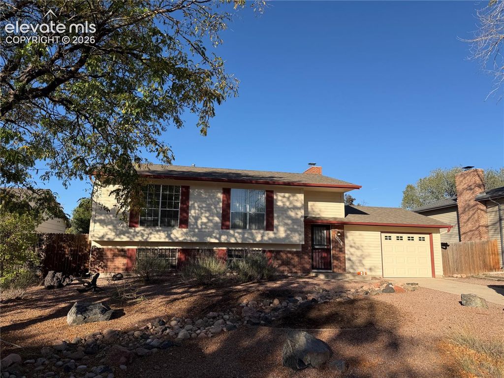 2548 Prescott Circle, Colorado Springs, CO 80916 — exterior