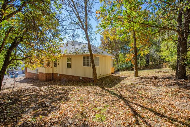 41 May Lane, Bella Vista, AR 72715