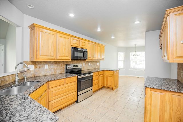 41 May Lane, Bella Vista, AR 72715