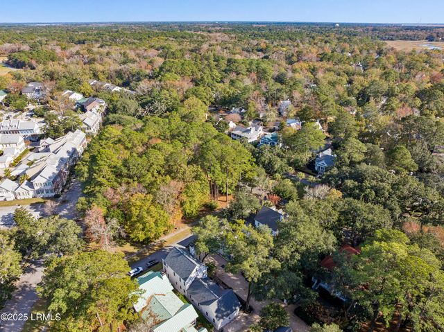 7 N Loudon, Beaufort, SC 29906