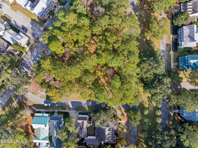 7 N Loudon, Beaufort, SC 29906