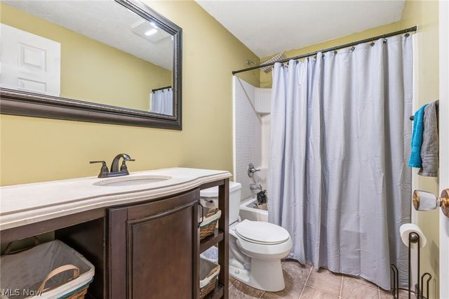 2465 Meadowside Street NW, Massillon, OH 44647