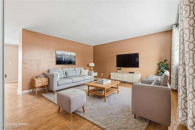 2465 Meadowside Street NW, Massillon, OH 44647