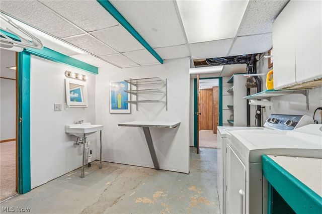 2465 Meadowside Street NW, Massillon, OH 44647