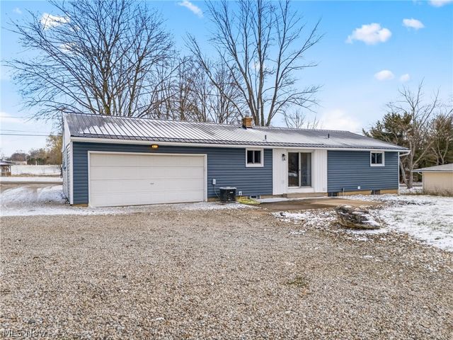 2465 Meadowside Street NW, Massillon, OH 44647