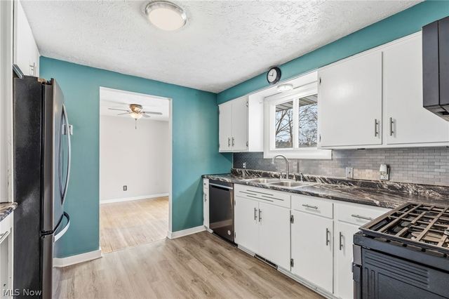 2465 Meadowside Street NW, Massillon, OH 44647