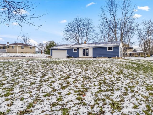 2465 Meadowside Street NW, Massillon, OH 44647